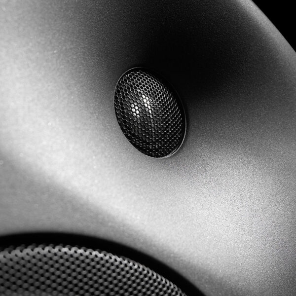 (GENELEC) 8050B Monitor de estudio de 8". - Imagen 4