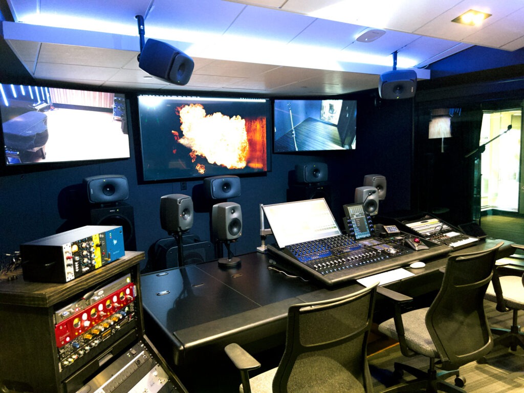 Estudio Universidad Webster Con genelec